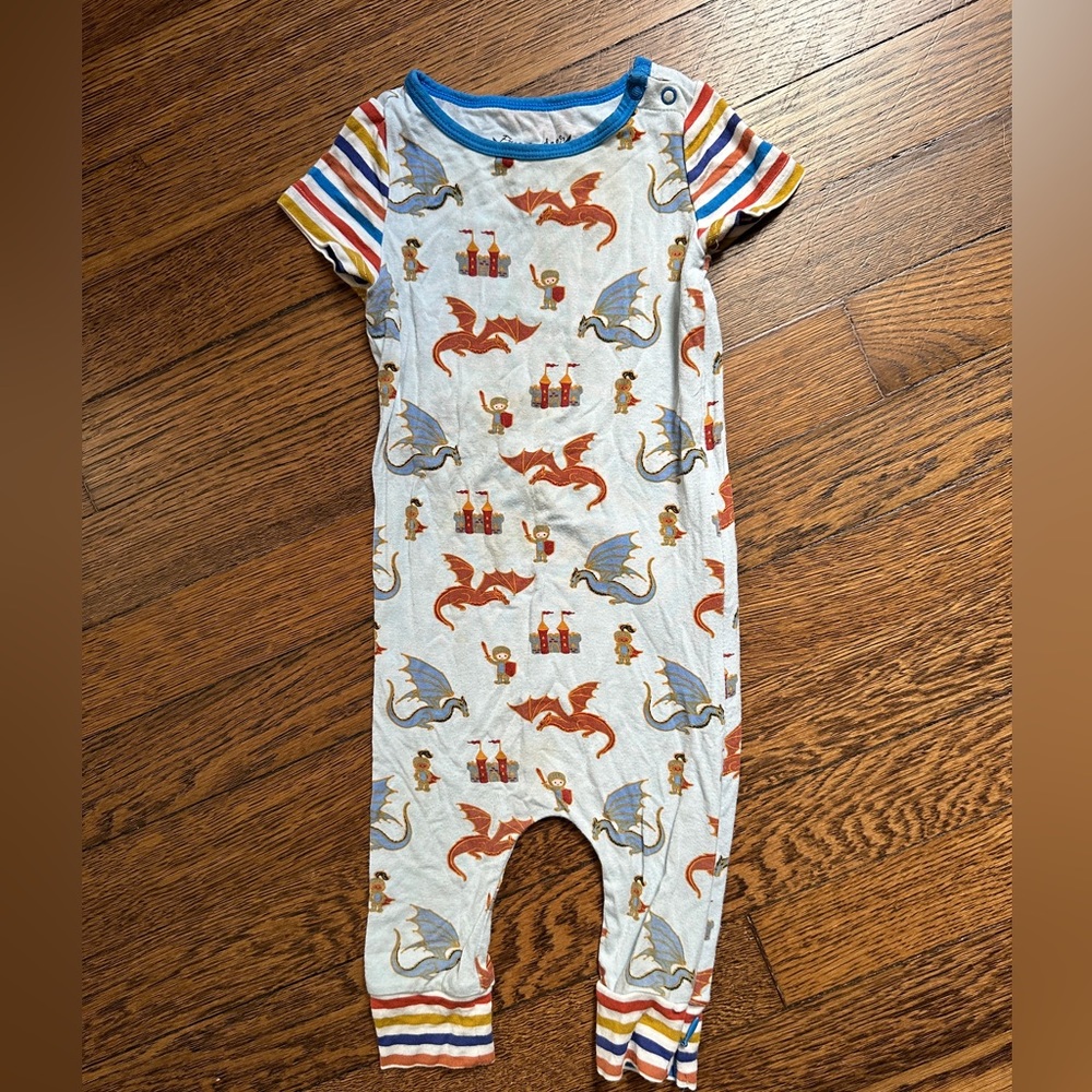 Free Birdees STEEL BLUE DRAGONS & KNIGHTS ROMPER WITH SIDE ZIPPER (6-12mos)